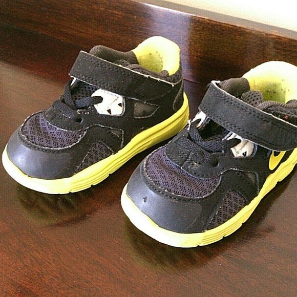 Nike VM Sneakers Lunarglide Kids Size 5c Toddlers Shoes 3 Sensory Motion Black - Picture 2 of 16